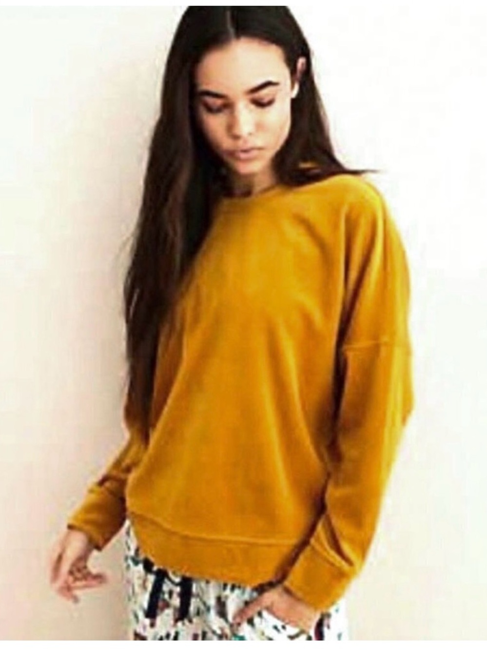 aerie Mustard Crewneck Velour Sweatshirt Sz. SP. Batwing Sleeves. Cozy. Lounge